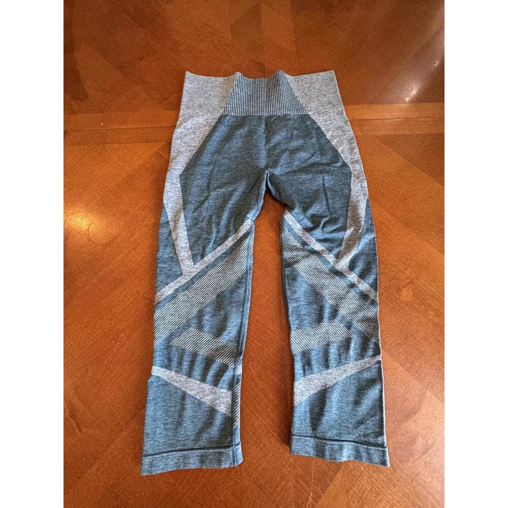 Stylish Athletic Leggings - Perfect for Workouts 10/12 Livi Lane Bryant